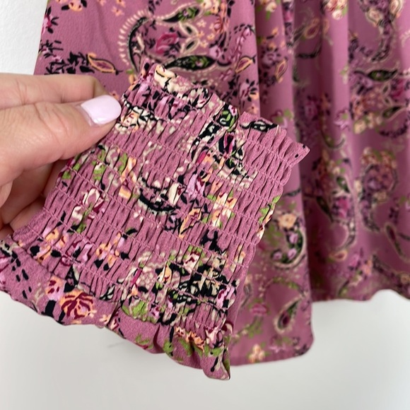 Cure Pink Floral Blouse. Size Small - Picture 6 of 8